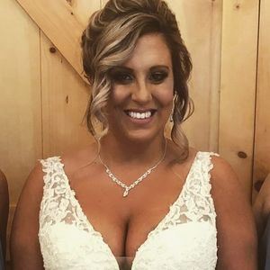 Meet your Posher, Eva